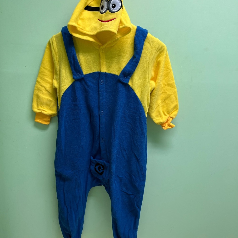 Big Kid’s Illumination Minions costume